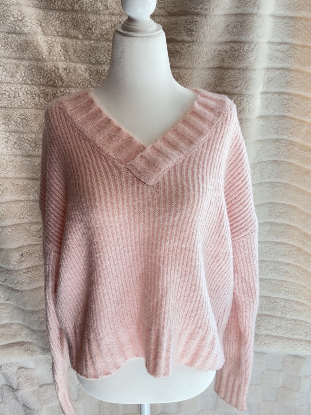 Nordstrom Blush Pink Off-the-Shoulder V-Neck Sweater